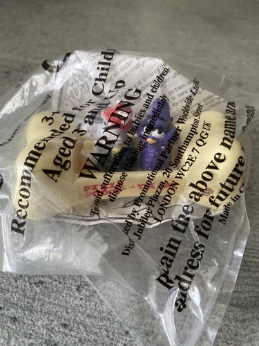 Pizza hut toy - pizza, bone