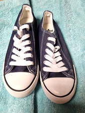 hübsche Turnschuhe  Jeansblau  - Größe 38 - Top - ungetragen