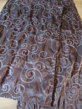 2 Tischläufer neuwerig  pflegeleicht Stoff jeder 140 x 44cm