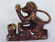 DEKORATIVE PORZELLANFIGUR