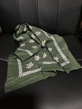 Tuch Grün 50x50 Cm Enzian-Motiv