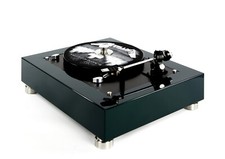 Restaurierter Thorens TD160 manueller Plattenspieler racing green und schwarz