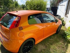 Auto günstig an Bastler mit neu TüV, Radio,Verzinkt. Springt nicht mehr an