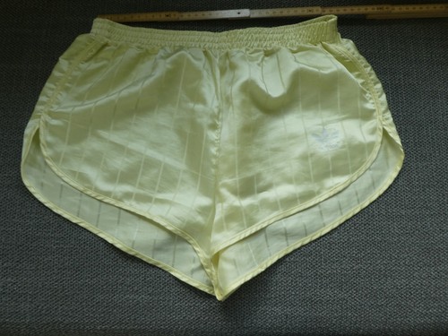 Gelbe vintage adidas short - gelbe,