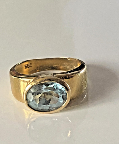 Exklusiver ring gold - exklusiver, einem