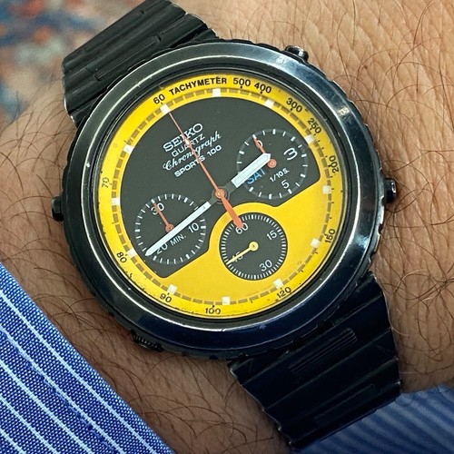 Seiko sports 100 - 100, chronograph