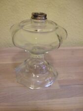 Alte Öl- / Petroleumlampe Pressglas vtg. Öllampe Funzel Kelch Basis ohne Aufsatz