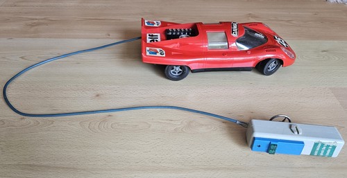 Riesiger porsche 917 gama - riesiger,