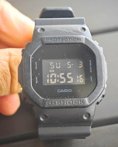 Casio shock 5600 - g-shock, dw-5600bb