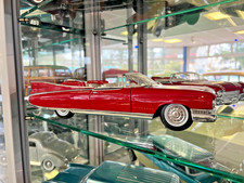 Modellauto 1:18 Cadillac