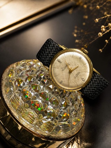 Vintage herrenarmbanduhr - vintage,