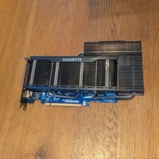 GIGABYTE ATI RADEON HD 6770 |