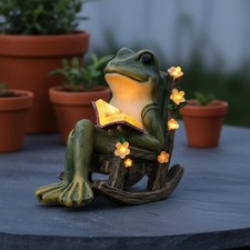 Solar Frosch im Schaukelstuhl