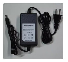 Netzteil-Adapter-Ladegerät