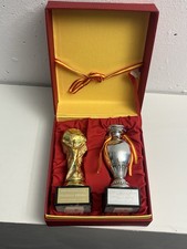 Originale WM und EM Pokale von