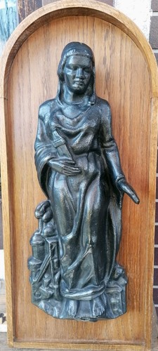Heilige barbara aus guß - aus,