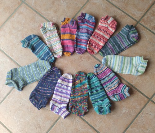 Handgestrickte sneaker socken - handgestrickte,