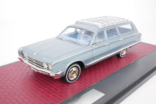 Chrysler town country - country, wagon