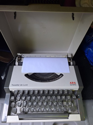 Vintage aeg olympia - vintage,