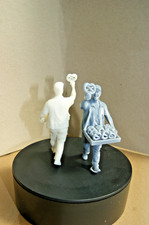 Figur Brezel-Verkäufer mit