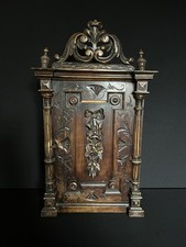 Antiker Hängeschrank