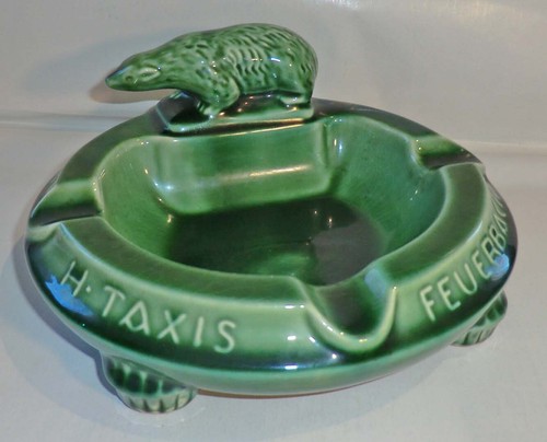 Aschenbecher figürl dachs h - aschenbecher,