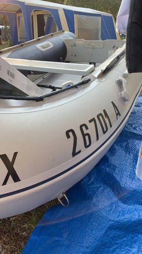 Schlauchboot mit motor - mit,
