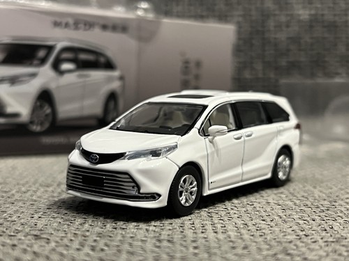 Masdi toyota sienna diecast - toyota,