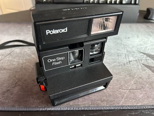 Polaroid one step flash - polaroid,