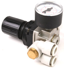 SMC EAR2000-F02-1 Druckregler Druckminderer Regler Pneumatik Luftregler 2,5bar