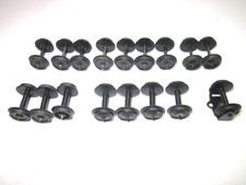 Fleischmann ? / 17x H0 Polyamid Radsatz mit LaufØ 11,4mm/Spitzlagerachse 24mm