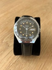 Eine Hommage an Raketa Uhr "Ewiger Kalender" in edlem Schwarz!