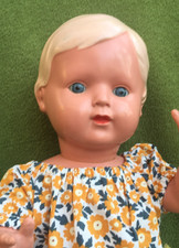 Schildkrötpuppe , aus den 60 Jahren, 41 cm,  blonde  Erika mit blauen   Augen. 