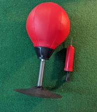 Boxsack mit Saugnapf und Pumpe für Wand und Tisch Training Agressionsabbau 