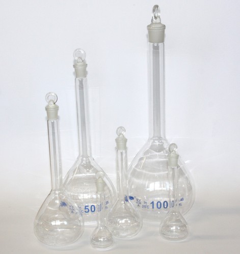 Meßkolben mit glasstopfen - meßkolben,