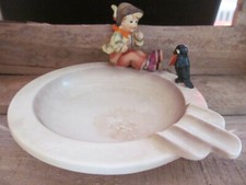 Goebel Hummel Aschenbecher "Stimmt net" Nr. 34, Junge mit Rabe, Germany, TOP