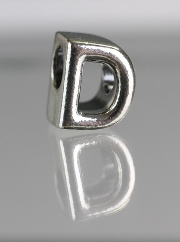 Pandora buchstabe - d,