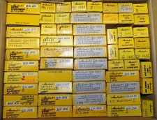 55 Stück Herkat Kartons Magnete Schaltkontakte Drucktaster und viel mehr