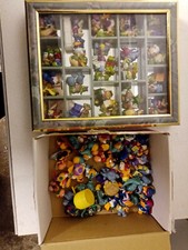 ÜberaschungsEi Sammlung sehr alte , Krokodile, Nielpferde, eierköpfe üei konvult