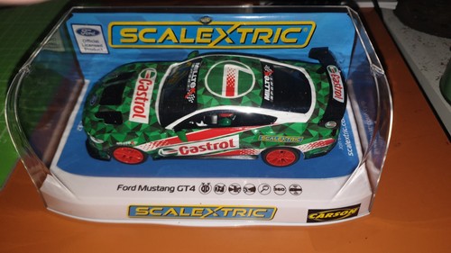 Scalextric c4327 ford - 1:32,