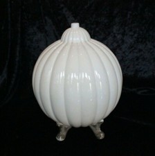 Antiker Lampenfuß aus weißem