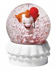 Pennywise Schneekugel Horror
