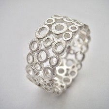 Wunderschöner filigraner