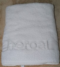 Trend großes Handtuch Badetuch Saunatuch Weiß mit Inschrift „Heroal“ 90x160