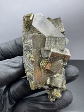 Würfel Pyrit mit Echter