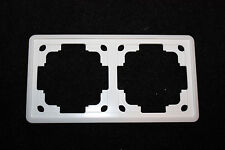 Gira Standard alt (70 x 70 mm) in reinweiß 2-fach Rahmen