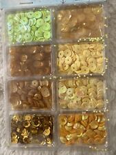 ca. 1300 Pailetten in