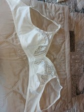 Dorina B H  - Gr. 85  E gebraucht Wie neu