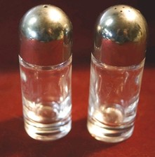 Salz und Pfefferstreuer von Alessi Glas und Edelstahl 