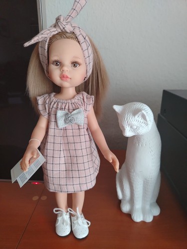 Puppe paola reina 32cm - 32cm,